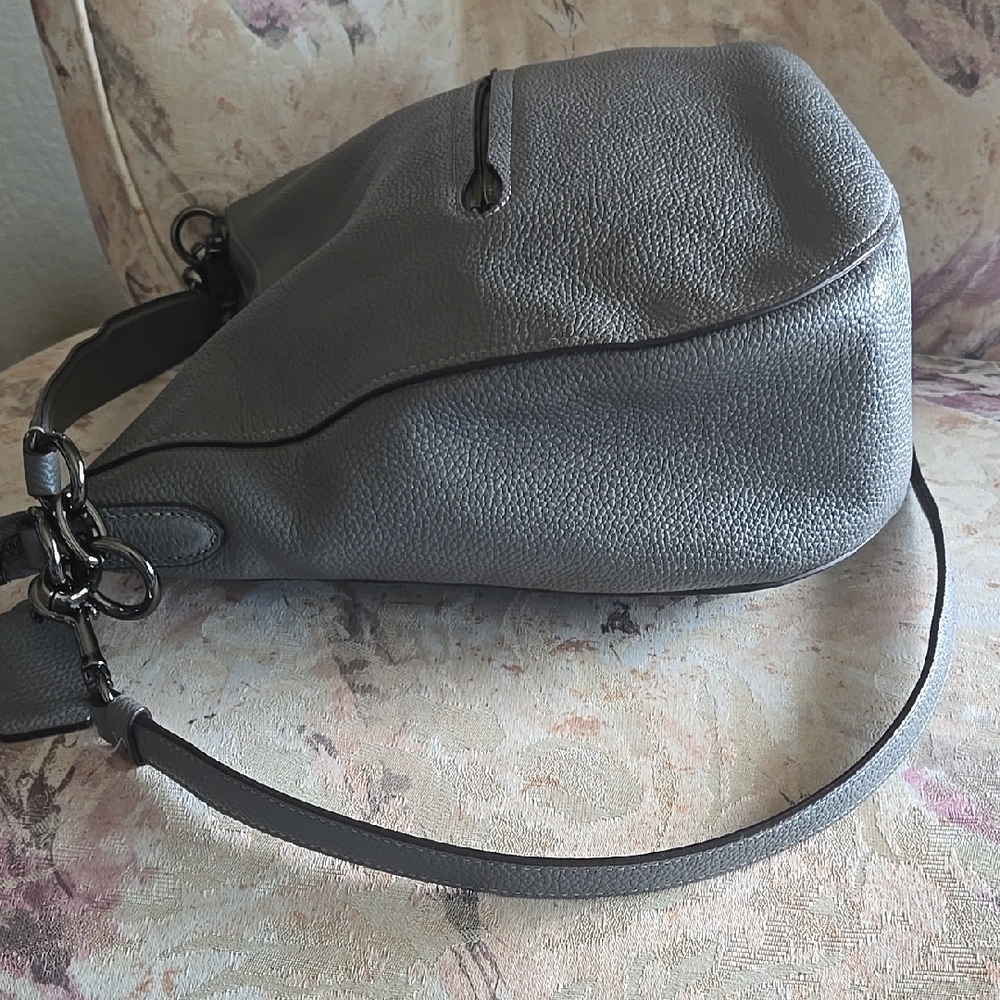 Large Coach Chelsea 32 Gray Leather Women's Bag - Picture 6 of 13